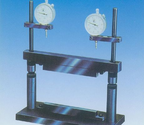 瀝青混合料(無(wú)機(jī)結(jié)合料)劈裂試驗(yàn)夾具