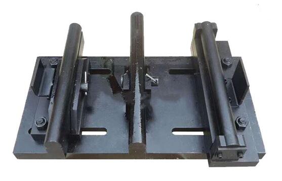 混凝土路緣石抗折試驗裝置夾具